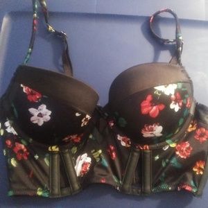 Victoria's Secret Very Sexy Balconet Size 32C